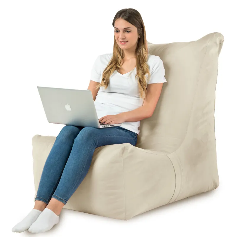 Versatile Distinto bean bag chair, great for gaming and relaxation areas
