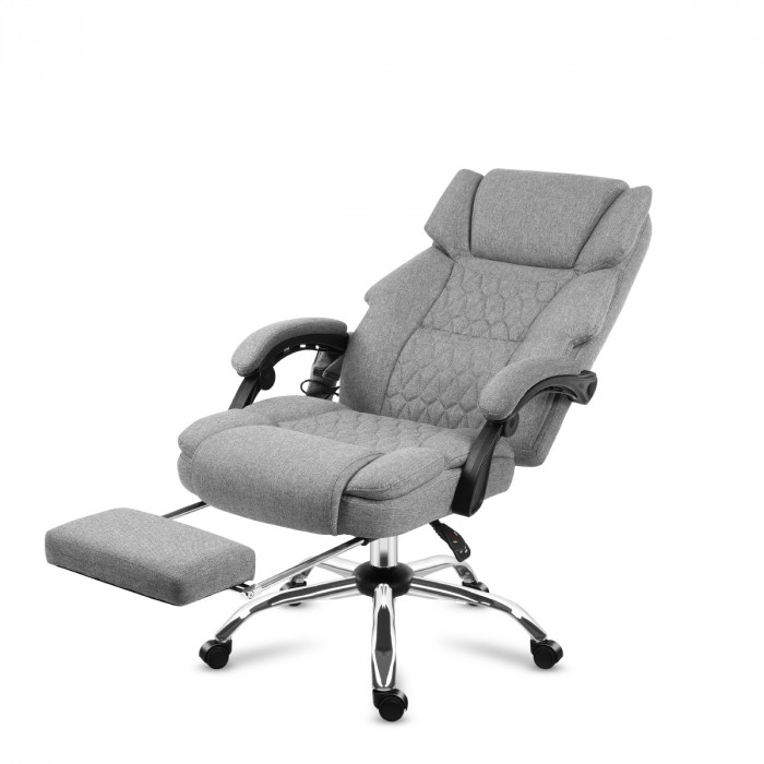 Boss 6.0 chair with extendable footrest