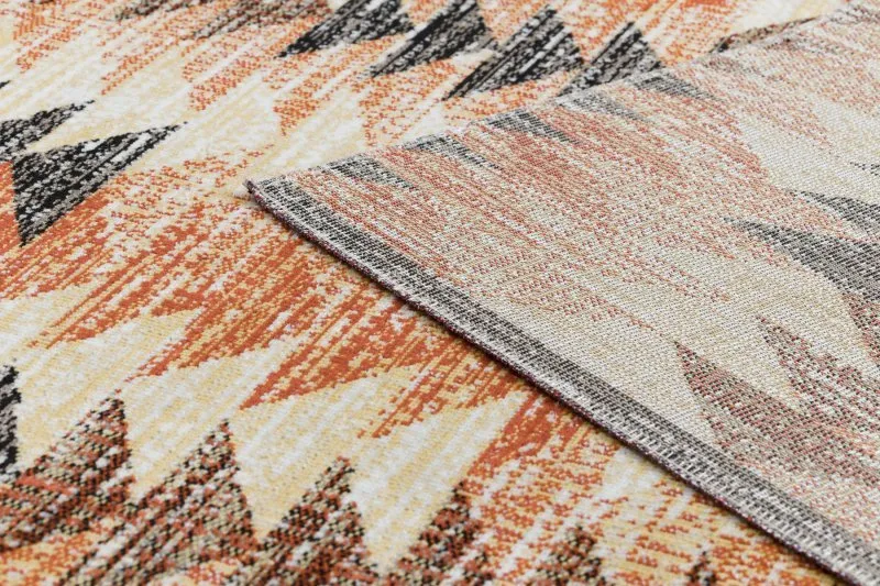 Modern carpet MUNDO D5781 triangles 3D outdoor orange / beige