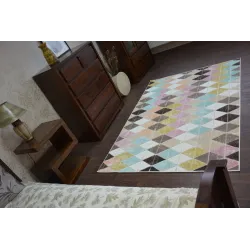 Acrylic rug, ideal for a children's room