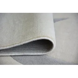 Stylish cream rug, perfect for modern interiors