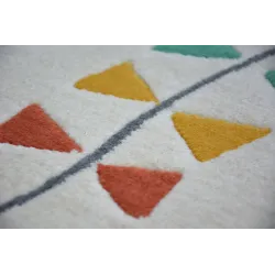 Charming cream rug that adds elegance to any interior, modern design