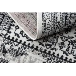 Beige vintage rug, soft and pleasant to the touch, perfect for bedrooms