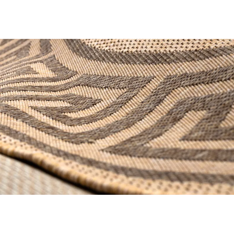 Sisal rug with a pleasant texture, perfect for living rooms or bedrooms