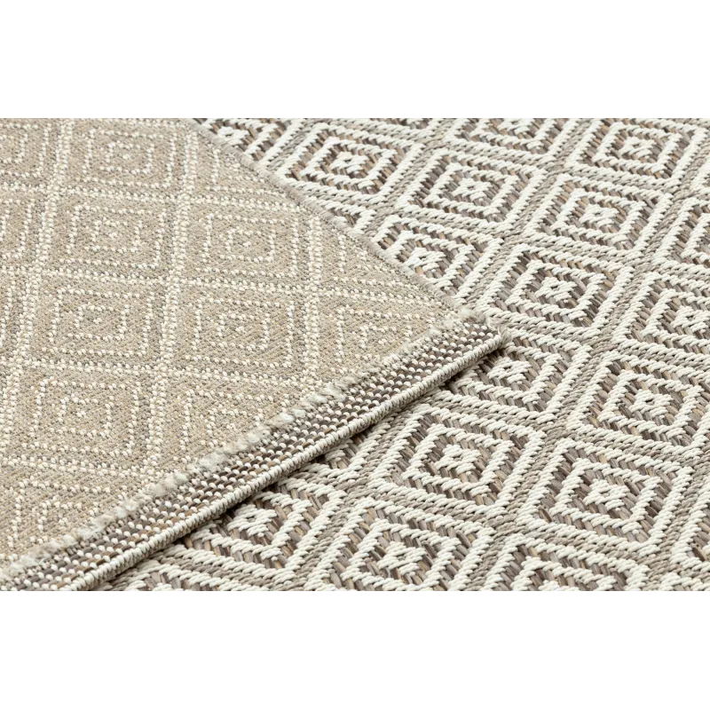 Natural sisal rug, durable and eco-friendly choice