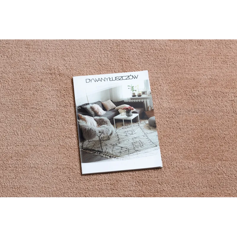 Stylish salmon-colored washable rug LATIO 71351200, perfect for modern interiors