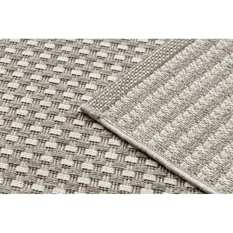 Sisal rug in boho style, beige, soft texture, suitable for living rooms