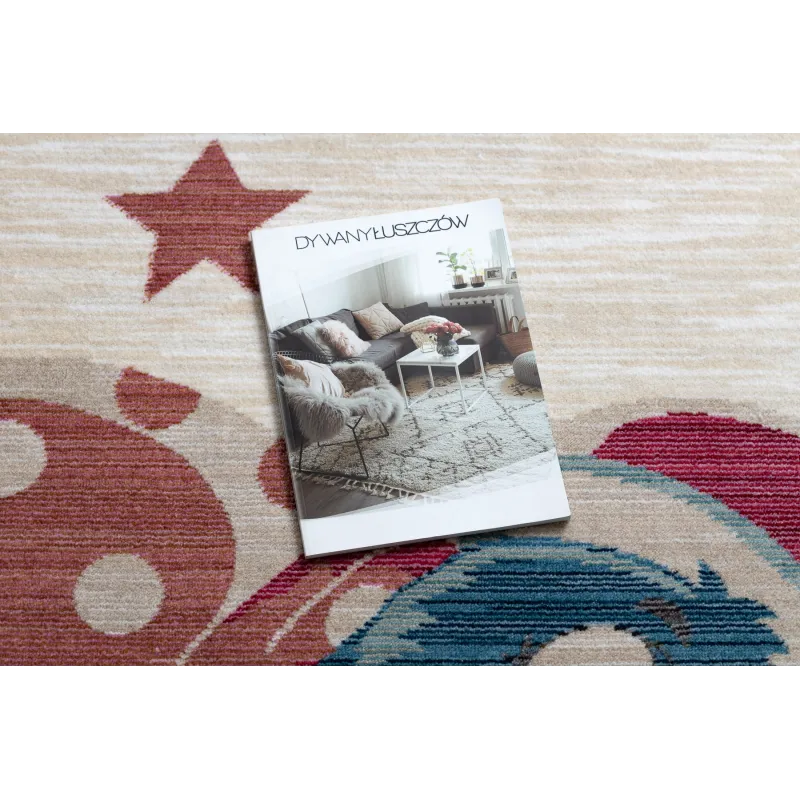 Modern children's rug, colorful, teddy bear shape, perfect for a child's room