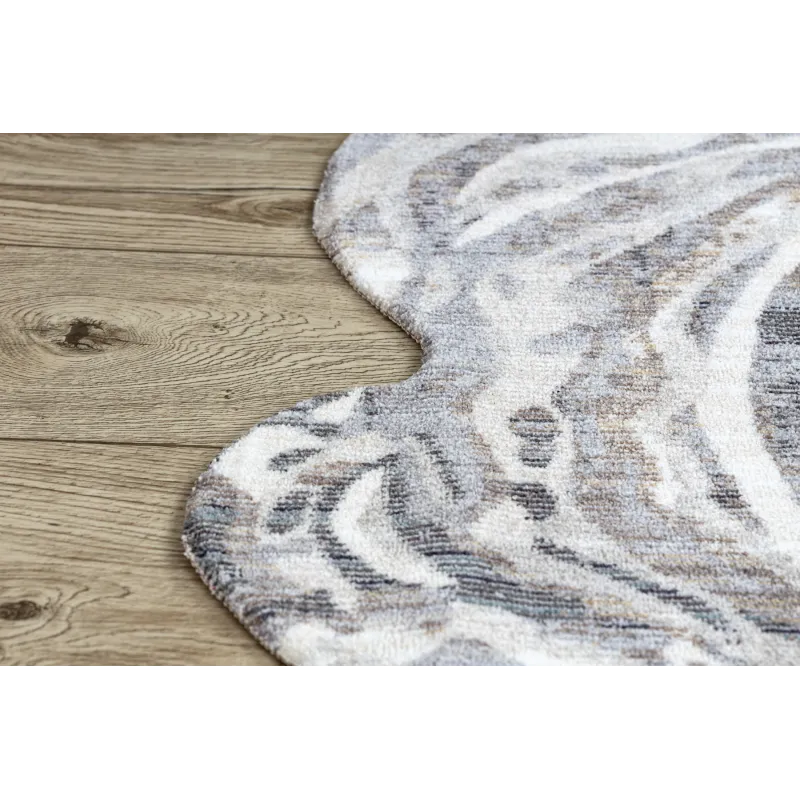 Contemporary polyester rug, great for any stylish interior design