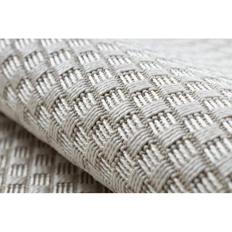 Outdoor rug, durable and weather-resistant