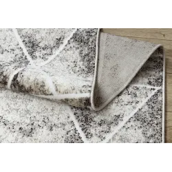High-quality rug, soft and pleasant to the touch, perfect for the living room