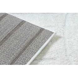Soft modern rug, perfect for bedrooms or living rooms