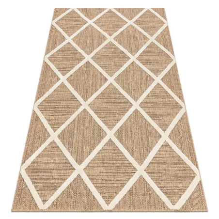 Beige and cream checkered diamond rug, sisal, structured design