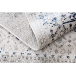Bedroom rug, cozy Boho style, classic choice