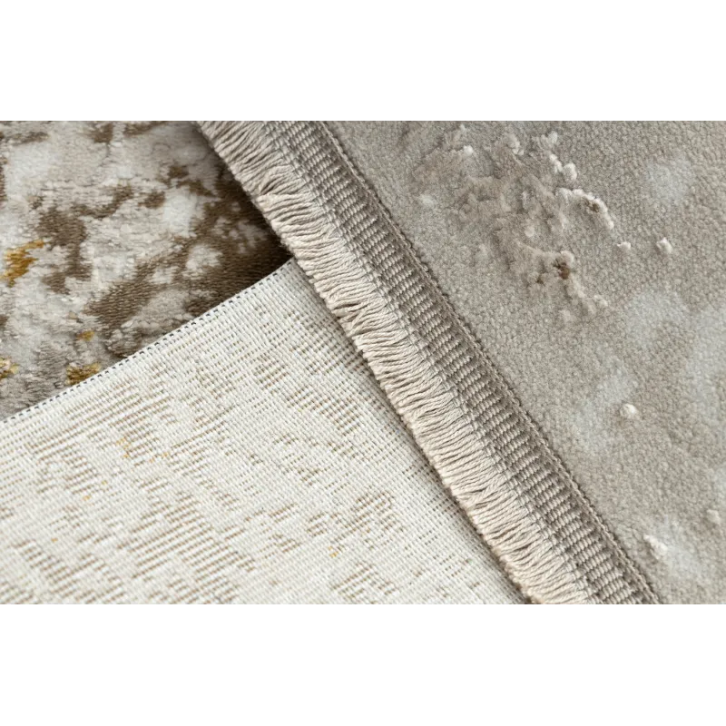 Soft DUKE 51546 rug with fringes, great for the bedroom