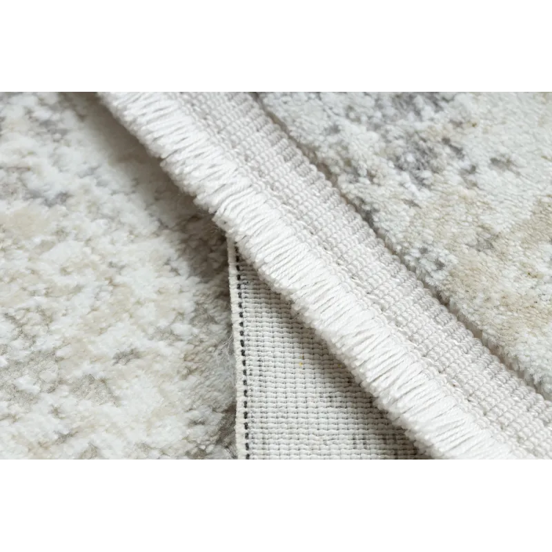 DUKE 51378 rug with fringes, soft and stylish for modern interiors