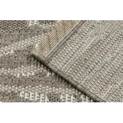 Soft sisal rug with natural texture, great for bedrooms