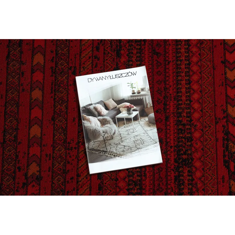 Oriental rug in burgundy color, great for living room use