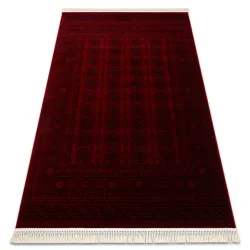 Burgundy oriental rug with fringes, classic design