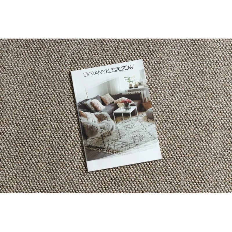 Stylish brown rug in modern design, suitable for any contemporary space