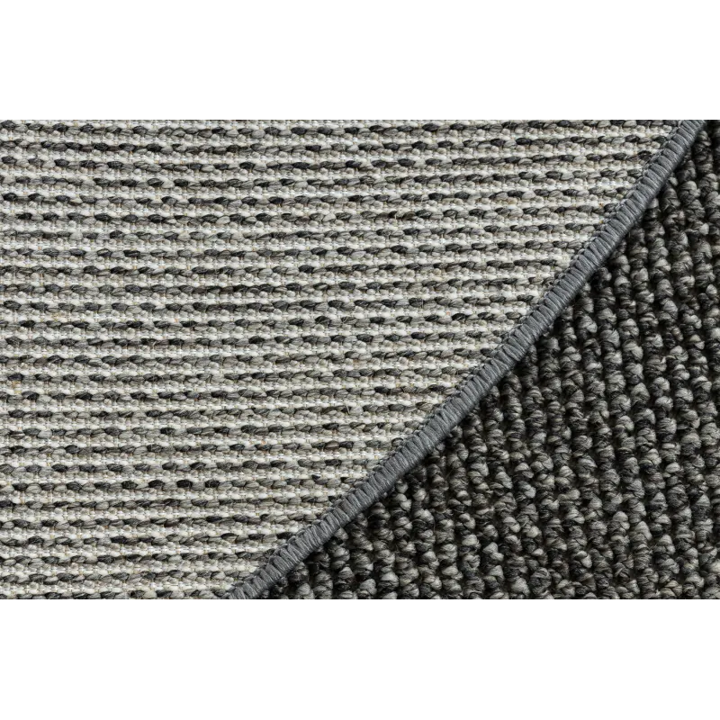 Soft texture gray rug made of polypropylene, ideal for living spaces