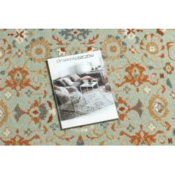 SOHO rug in green and beige, perfect for living room decor