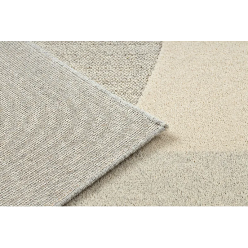 FLUX 461.7.AE120 wool rug with a textured, soft touch
