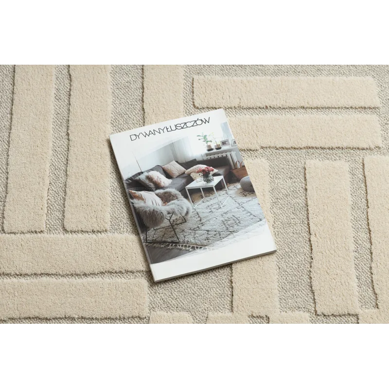 Cream wool rug with a geometric texture, perfect for modern interiors
