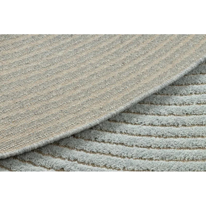FLUX oval wool rug, soft and durable with a structured texture
