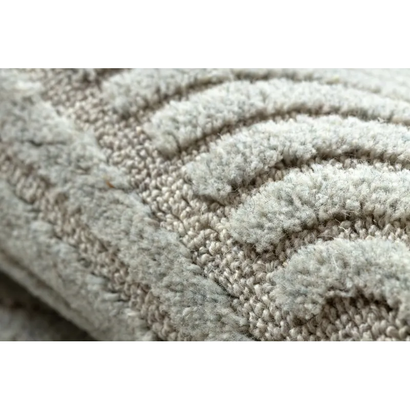 FLUX oval wool rug, perfect for kids' room, in blue grey color scheme