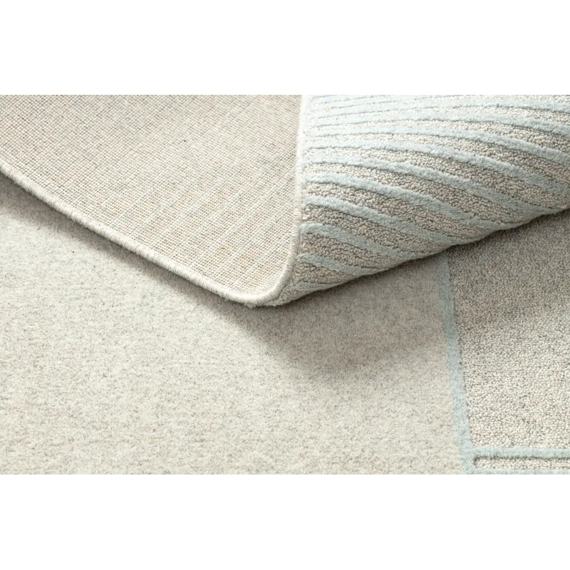 Modern FLUX rug, perfect for gardens or outdoor spaces