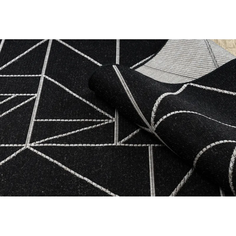 Geometric style sisal rug, black and silver, suitable for any room