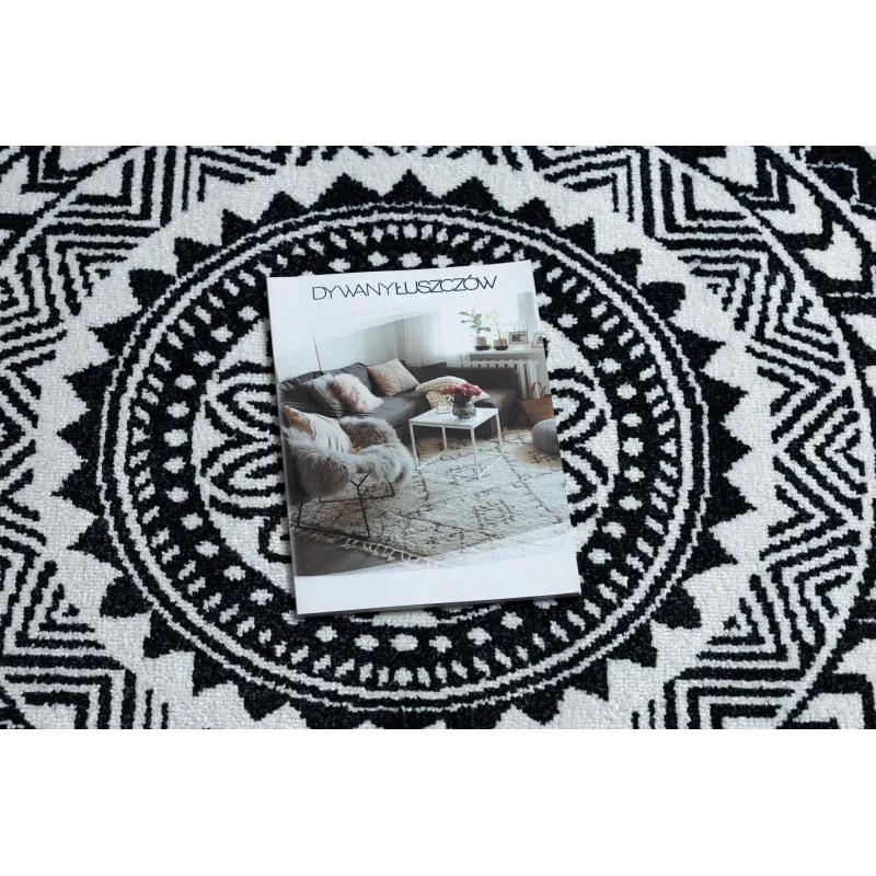 Contemporary black FUN Napkin Circle Rug - stylish addition for decor