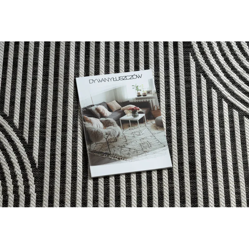 Modern ORGANIC 1835 rug in ecru and black, stylish home accessory