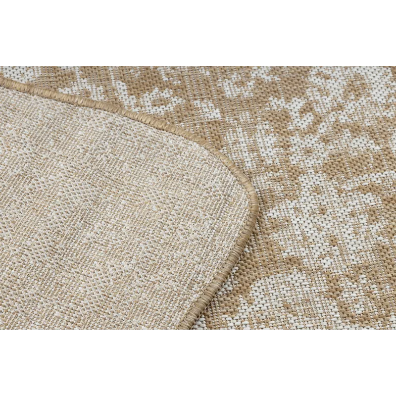Soft textured ORGANIC 2762 Sisal Ornament rug, perfect for living or bedroom