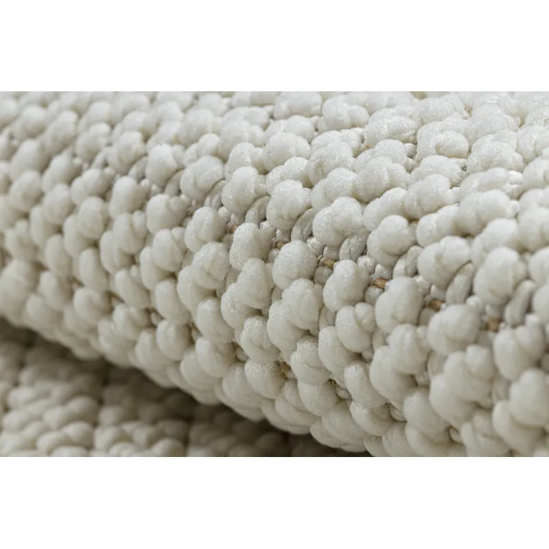 Soft loop pile rug, pleasant to the touch, suitable for living room or bedroom