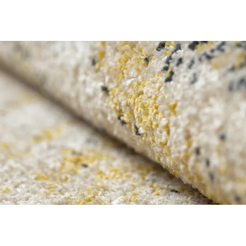 FUSION 9776 cream rug, perfect for the garden or patio