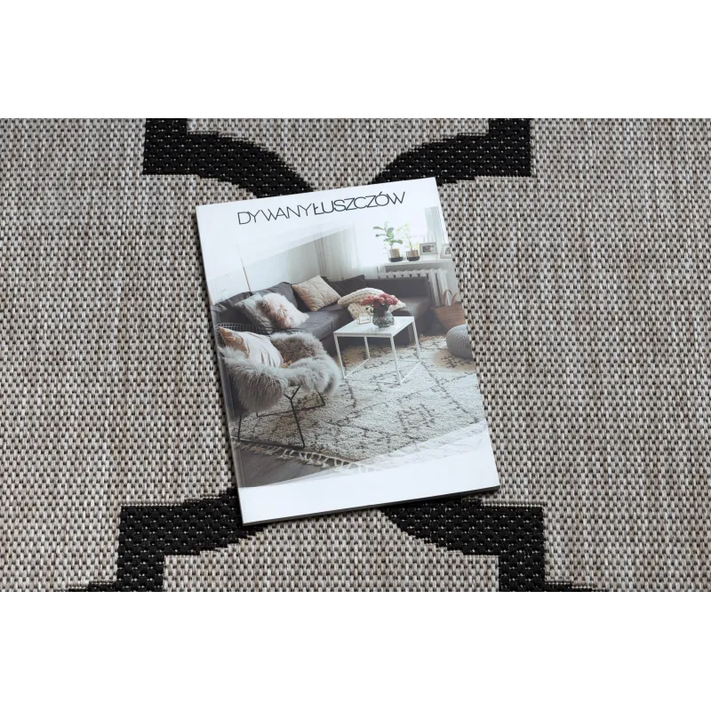 Stylish grey sisal rug, perfect for contemporary interiors