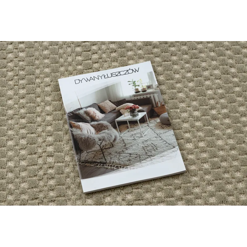 Stylish geometric green and beige wool carpet FLUX, suitable for contemporary interiors