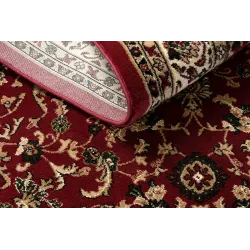 Stylish outdoor rug in burgundy, suitable for any season