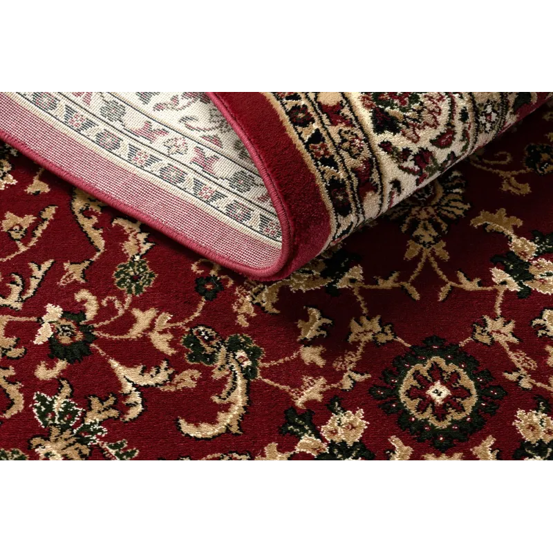 Stylish outdoor rug in burgundy, suitable for any season