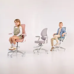 Junior 4.5 Pink Children's Ergonomic Gaming Chair – view 3