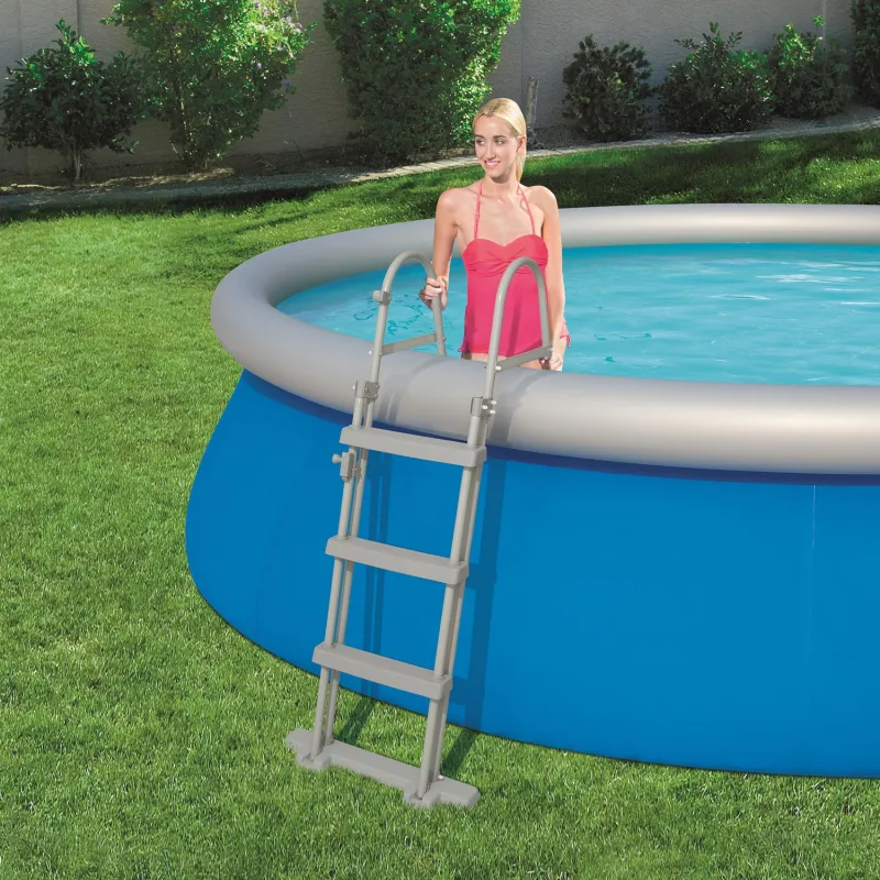 107 cm pool ladder, perfect for garden or poolside use