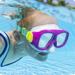 Stylish pink and turquoise swimming mask, great for the pool