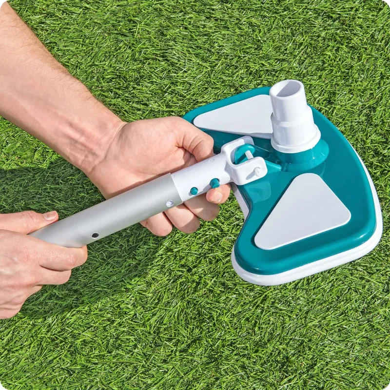 Pool vacuum end nozzle, practical tool for maintaining pool water cleanliness