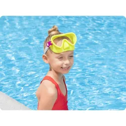 Stylish yellow swimming mask, great for pool or beach use