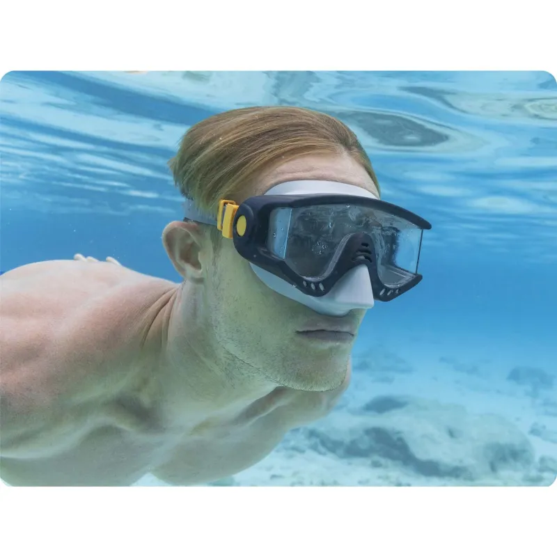 Bestway 22044 black swimming mask, great for use at the pool or beach