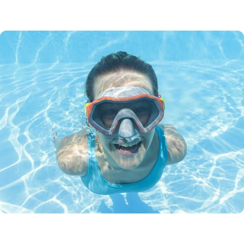 Swimming mask, great for fun in the garden or at the beach