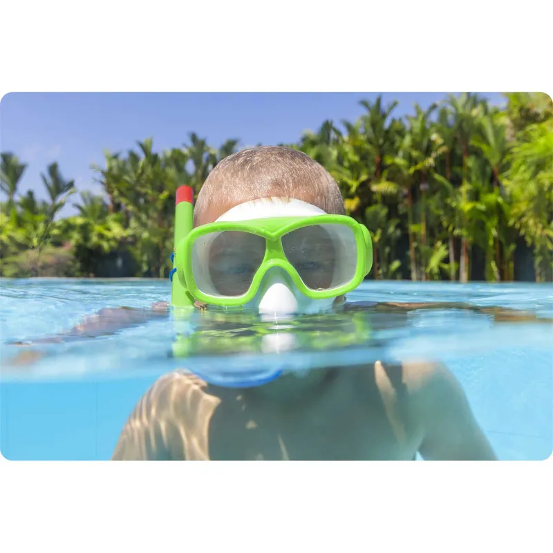 High-quality snorkeling set, ensuring comfort and safety