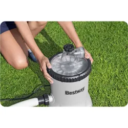 Bestway 58870 filter pump with filter balls for clean pool water